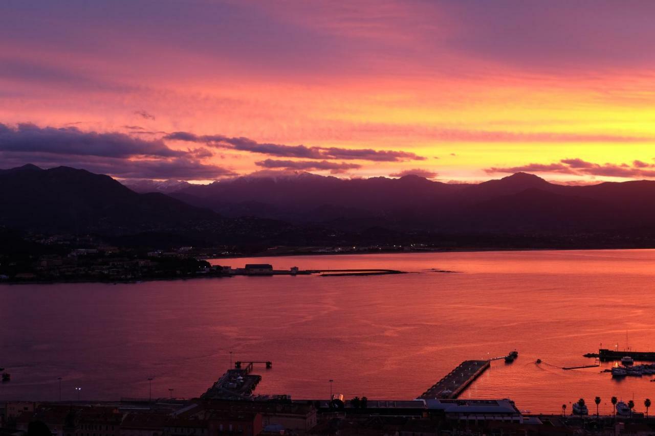 La Terrasse De Saint-Jean Apartment อฌักซิโอ้ ภายนอก รูปภาพ
